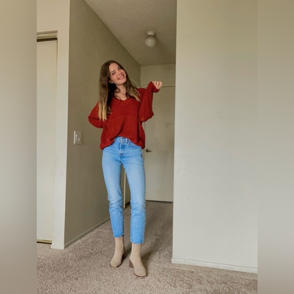 Levi's Wedgie Straight Leg Jeans - Picture 4 of 8